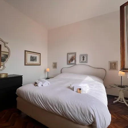 Apartment Welcome Riviera, Liguria Sea And Mountains, 80 Sqm Facing The Highway, With Free Wi-fi, Parking, And A Terrace *