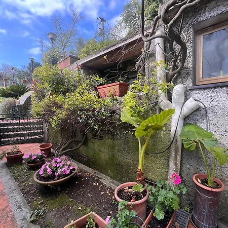 Welcome Riviera, Liguria Sea And Mountains, 80 Sqm Facing The Highway, With Free Wi-fi, Parking, And A Terrace Rapallo