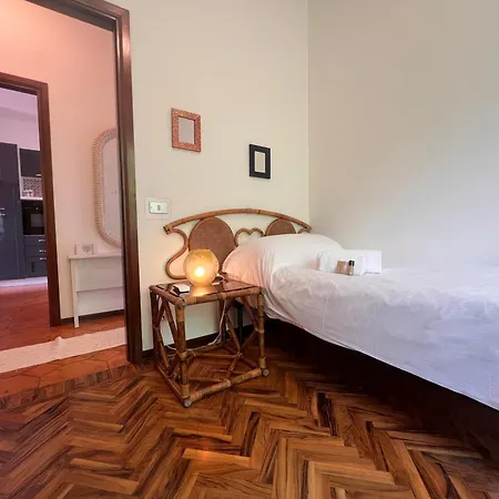 Apartment Welcome Riviera, Liguria Sea And Mountains, 80 Sqm Facing The Highway, With Free Wi-fi, Parking, And A Terrace